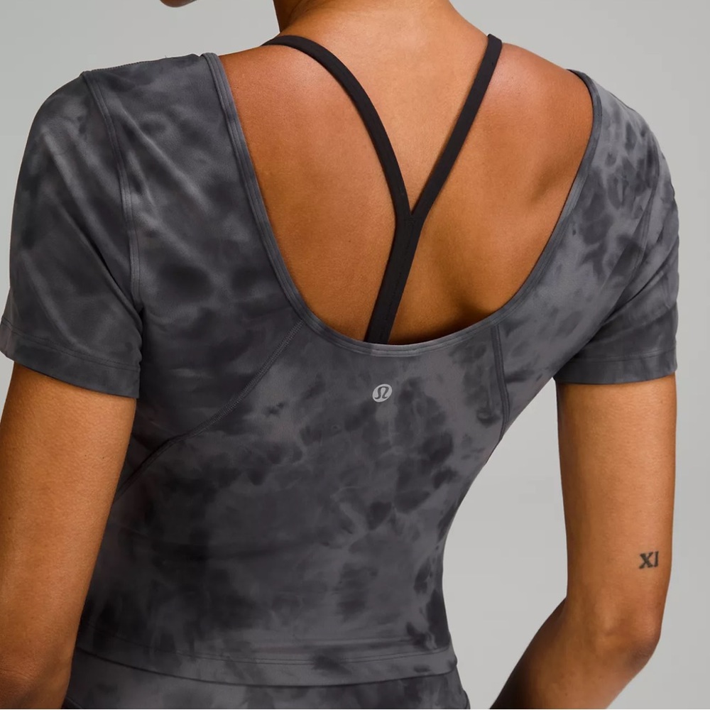 Lululemon align tee - Picture 1 of 6